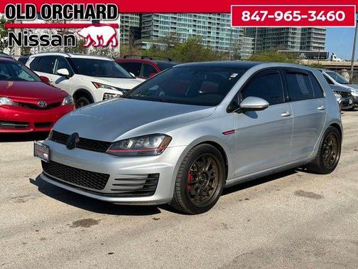 Reflex Silver Metallic 2015 Volkswagen Golf GTI 2.0T SE 4-Door