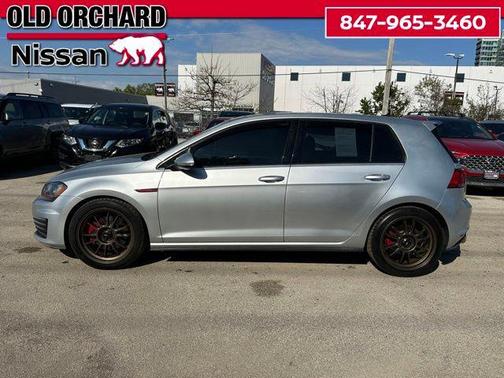 Reflex Silver Metallic 2015 Volkswagen Golf GTI 2.0T SE 4-Door