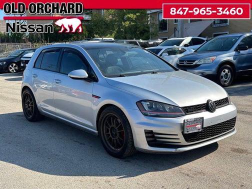 Reflex Silver Metallic 2015 Volkswagen Golf GTI 2.0T SE 4-Door