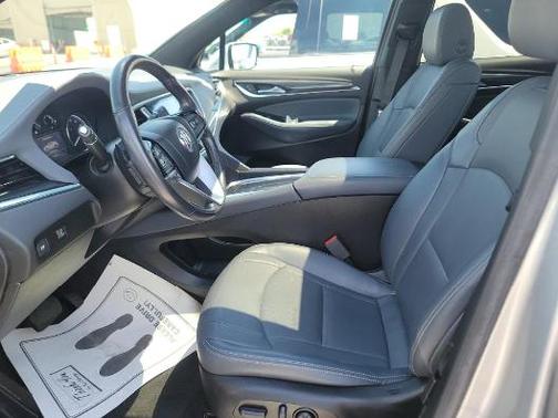 2022 Buick Enclave AWD Essence