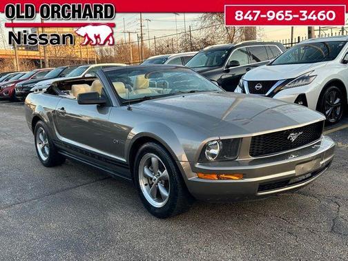 2005 Ford Mustang Deluxe