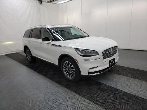 2022 Lincoln Aviator Standard AWD