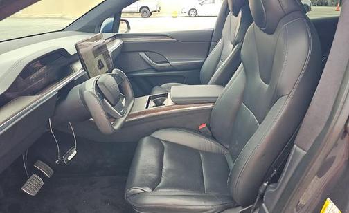 2023 Tesla Model X Standard Range