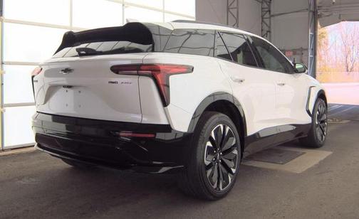 Iridescent Pearl Tricoat 2024 Chevrolet Blazer EV eAWD RS