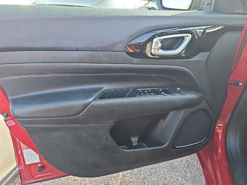 2023 Jeep Compass (RED) Edition 4x4