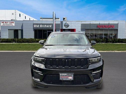 Diamond Black Crystal Pearlcoat 2023 Jeep Grand Cherokee Limited