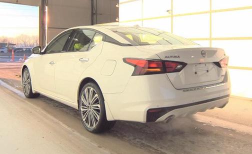 2023 Nissan Altima 2.5 SL