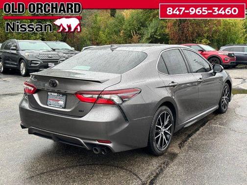 2022 Toyota Camry SE