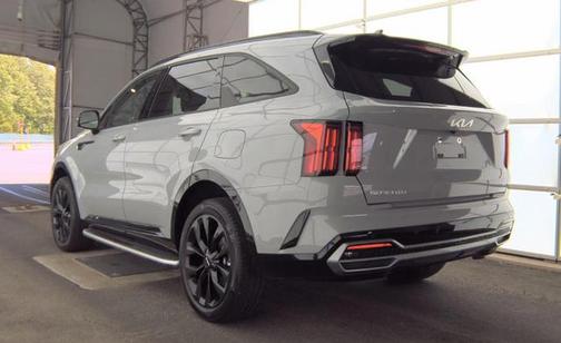 Wolf Gray 2023 Kia Sorento SX