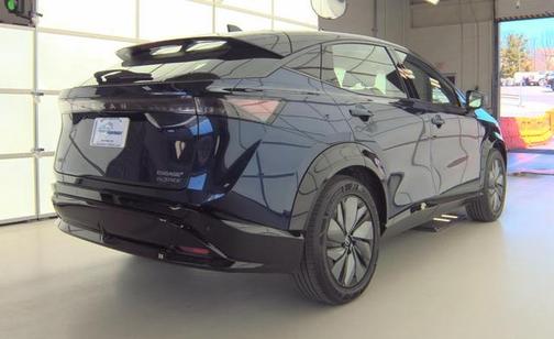 Deep Ocean Blue Pearl/Black Diamond Pearl 2024 Nissan ARIYA ENGAGE+