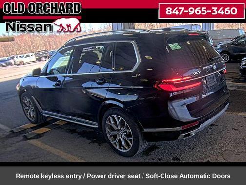 Black Sapphire Metallic 2025 BMW X7 xDrive40i
