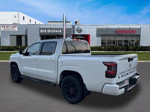 Glacier White 2023 Nissan Frontier SV