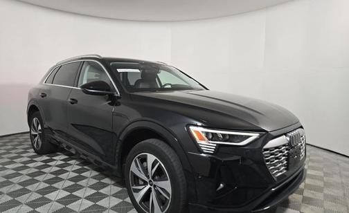 2024 Audi Q8 e-tron Premium Plus