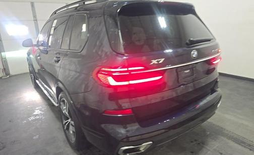 Black 2023 BMW X7 xDrive40i