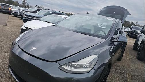 2021 Tesla Model Y Long Range Dual Motor All-Wheel Drive