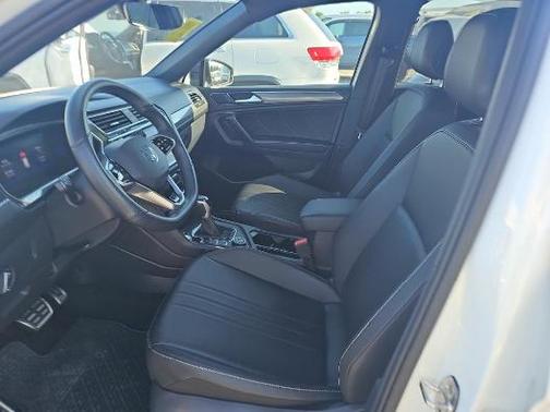 2023 Volkswagen Tiguan 2.0T SE R-Line Black 4MOTION