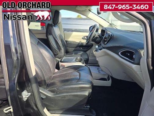 2022 Chrysler Pacifica Hybrid Touring L