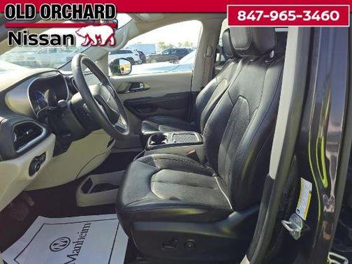 2022 Chrysler Pacifica Hybrid Touring L