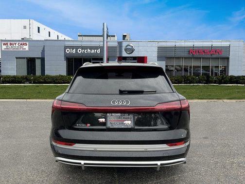 Brilliant Black 2022 Audi e-tron S Premium Plus