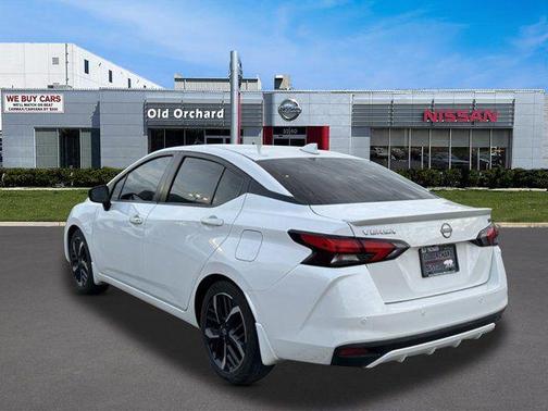 Aspen White Tricoat 2023 Nissan Versa 1.6 S