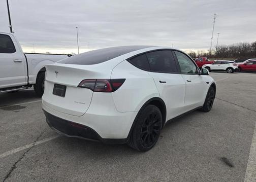 2022 Tesla Model Y Long Range Dual Motor All-Wheel Drive