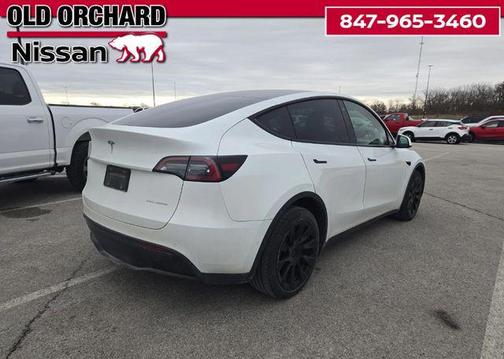 2022 Tesla Model Y Long Range Dual Motor All-Wheel Drive