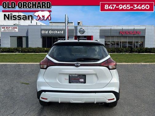 2023 Nissan Kicks SR