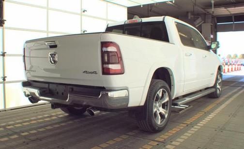 Bright White Clearcoat 2022 RAM 1500 Laramie
