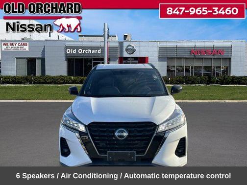 2022 Nissan Kicks SR