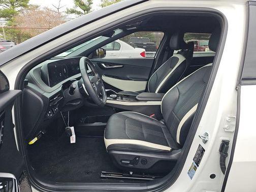 Snow White Pearl 2022 Kia EV6 GT-Line