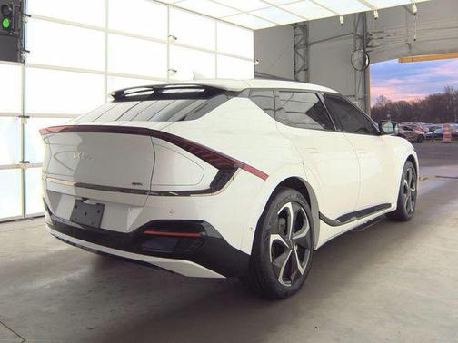 Snow White Pearl 2022 Kia EV6 GT-Line
