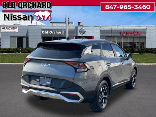 Everlasting Silver 2025 Kia Sportage EX