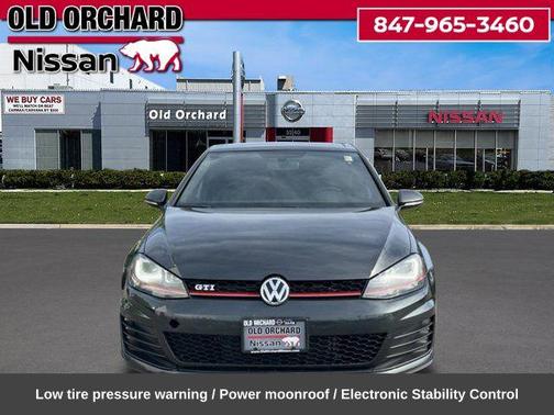 Deep Black 2015 Volkswagen Golf GTI 2.0T SE 4-Door