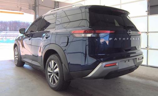 2024 Nissan Pathfinder SL 4WD