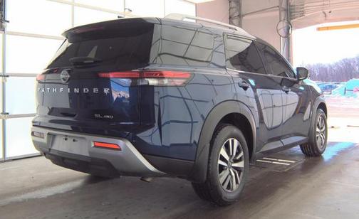 2024 Nissan Pathfinder SL 4WD