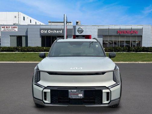 Ivory Silver Matte 2024 Kia EV9 GT-Line