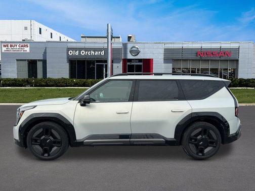 Ivory Silver Matte 2024 Kia EV9 GT-Line