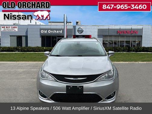 2017 Chrysler Pacifica Touring-L