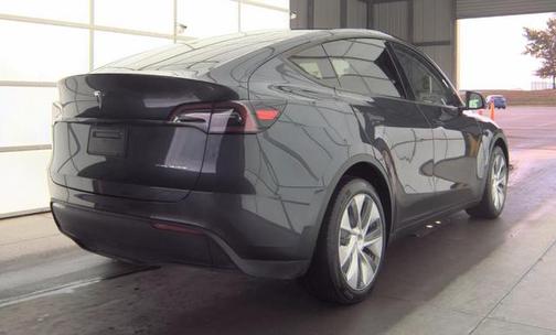 2024 Tesla Model Y Long Range Dual Motor All-Wheel Drive