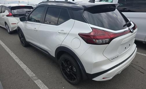 2021 Nissan Kicks SR