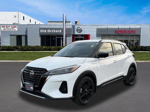 Fresh Powder 2024 Nissan Kicks SR