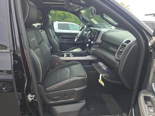 2021 RAM 2500 Laramie Crew Cab 4x4 8' Box