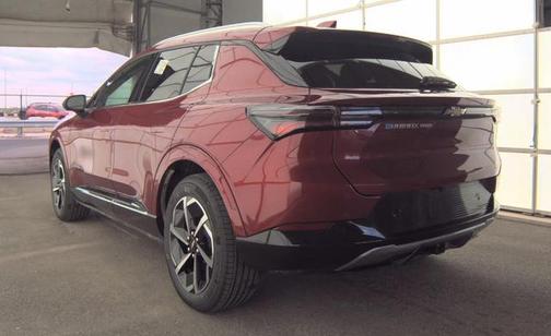 Radiant Red Tintcoat 2025 Chevrolet Equinox EV LT