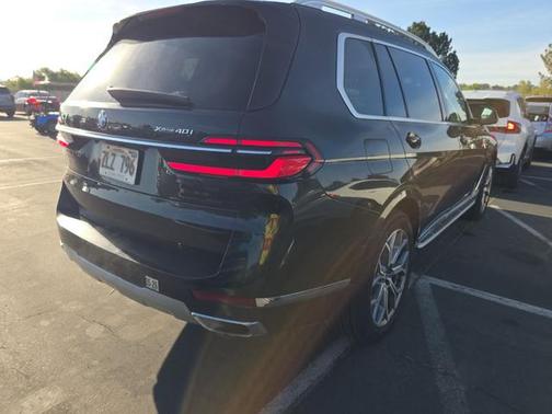 Black Sapphire Metallic 2024 BMW X7 xDrive40i