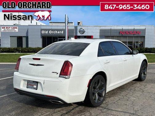 2022 Chrysler 300 S