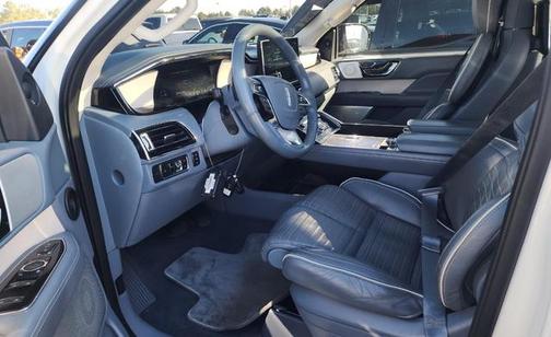 2022 Lincoln Navigator Black Label
