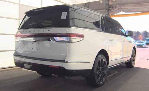 2022 Lincoln Navigator Black Label