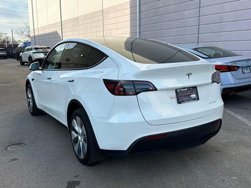 2024 Tesla Model Y Long Range Dual Motor All-Wheel Drive