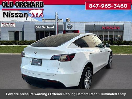 White 2024 Tesla Model Y Long Range Dual Motor All-Wheel Drive