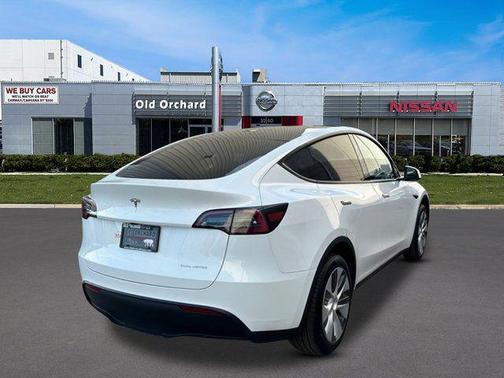 2024 Tesla Model Y Long Range Dual Motor All-Wheel Drive